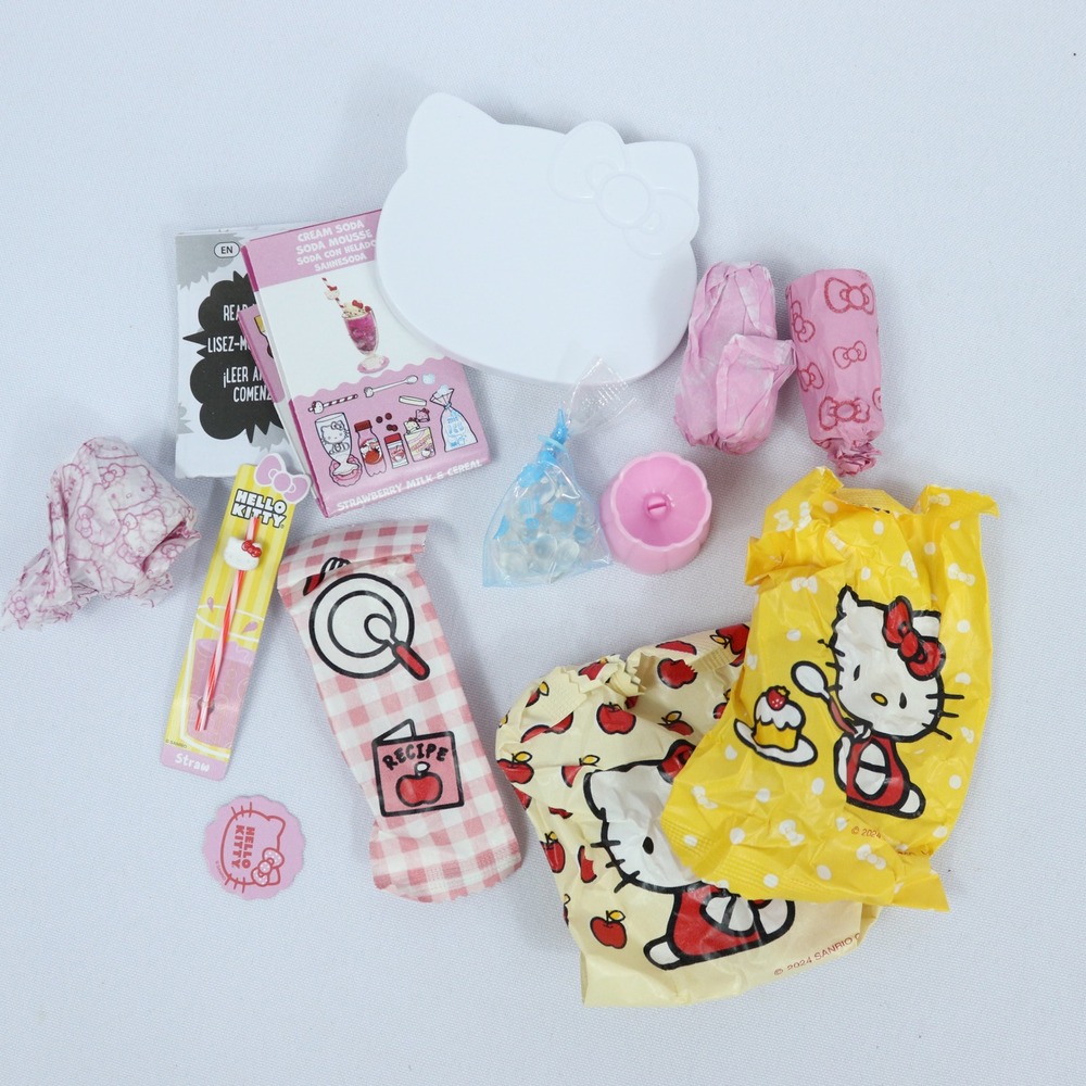 MGA Miniverse Make It Mini Hello Kitty Series 1 Cream Soda New Opened